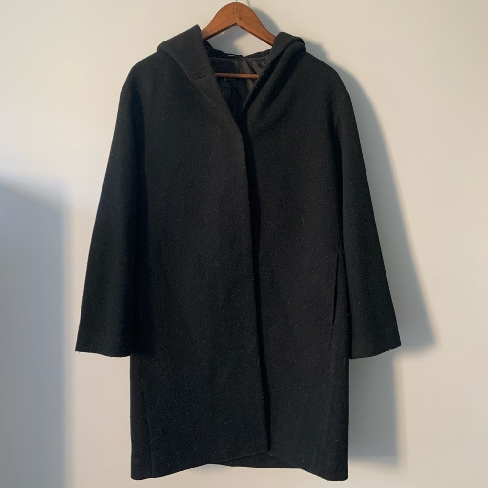Uniqlo Black hooded jacket / coat